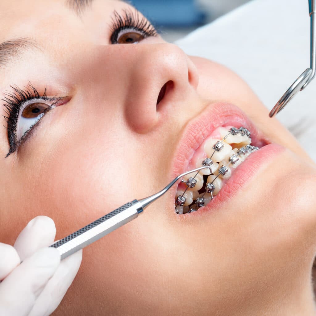 Your Helpful Guide to Dealing With 7 Dental Emergencies